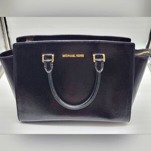 Michael Kors Selma Pre-owned Top Zip Satchel Patent Leather - Black